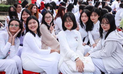 Lịch nghỉ Tết Nguyên đán 2023 của học sinh, giáo viên Hà Nội và TP.HCM: Dài nhất là 12 ngày