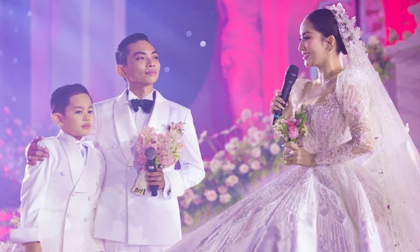 Khánh Thi cảm ơn tình cũ Chí Anh ngay trong lễ cưới, tiết lộ từng nhiều lần định chia tay Phan Hiển