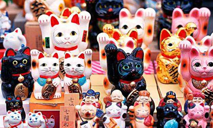 Thị trường quà tặng và đồ trang trí Tết Quý Mão đa dạng với hình mèo ngộ nghĩnh