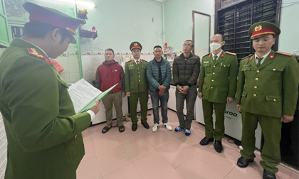 Bắt 2 đối tượng nhiều tiền án cho vay tín dụng đen với lãi suất 'khủng'