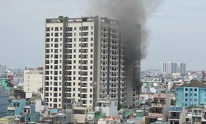 TP.HCM: Căn hộ chung cư cháy dữ dội, nhiều cư dân tháo chạy