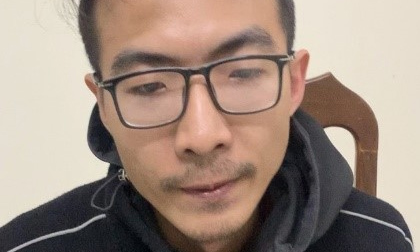 Bắt gã trai cưỡng đoạt tiền của mẹ để trả nợ