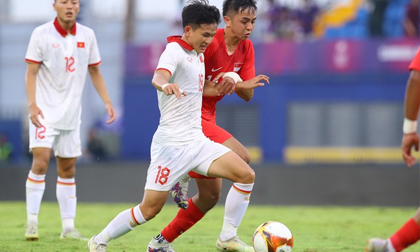 Thắng cách biệt 3-1 trước Singapore, U22 Việt Nam tạm vươn lên vị trí dẫn đầu