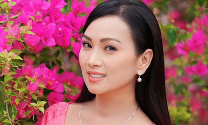 Thực hư ca sĩ Hà Phương ly hôn chồng tỷ phú