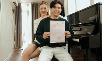 Hồ Quang Hiếu chính thức đăng ký kết hôn cùng bạn gái kém 17 tuổi