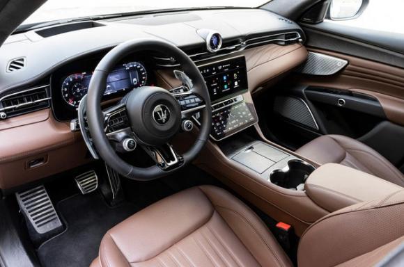 Maserati Grecale lần đầu tiên lộ diện tại Việt Nam: Giá bán dự kiến ngang ngửa Macan - Ảnh 3.