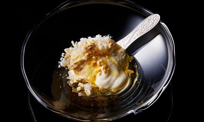 Loại kem 150 triệu đồng/suất thu hút thực khách thế giới: Xứng danh 'cuộc phiêu lưu ẩm thực'