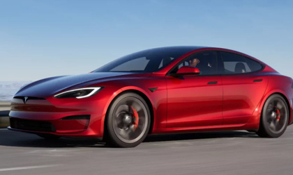 Tesla giới thiệu công nghệ xe điện mới, vừa đi vừa sạc