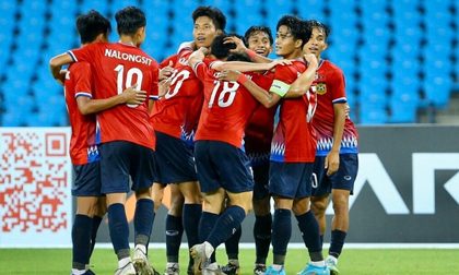 U23 Lào ghi bàn ngoạn mục ở phút bù giờ cuối cùng, tạo nên cục diện khó lường tại bảng đấu của U23 Việt Nam