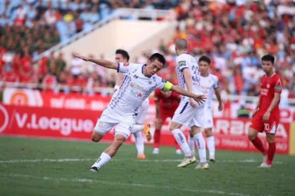 CLB CAHN vô địch V.League đầy kịch tính trong ngày Quang Hải, Filip Nguyễn ghi dấu ấn - Ảnh 4.