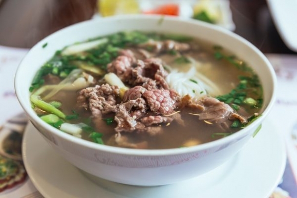 Báo quốc tế giới thiệu những trải nghiệm ẩm thực đa dạng tại Hà Nội - Ảnh 1.