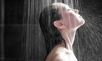 Mùa lạnh tắm thường xuyên hay “lười tắm” sẽ tốt cho sức khỏe hơn? Lời khuyến cáo của chuyên gia gây bất ngờ