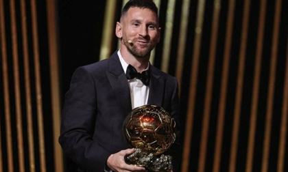 Messi giành Quả bóng vàng lần thứ 8, thiết lập siêu kỷ lục của bóng đá thế giới