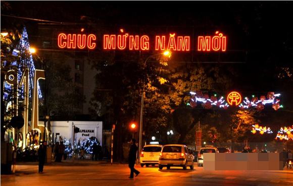 Thủ đô Hà Nội lung linh đón chào năm mới